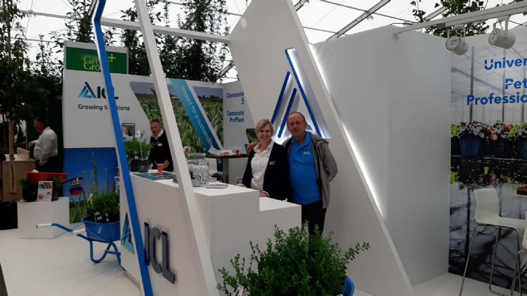 Het team van ICL; Monique en Pol Het team van ICL; Monique en Pol