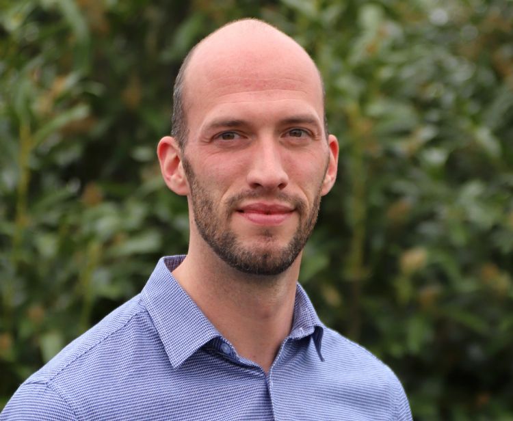 Albert de Vries: 'Ik denk dat Yuverta llo een mooie mix heeft samengesteld' Albert de Vries: 'Ik denk dat Yuverta llo een mooie mix heeft samengesteld'