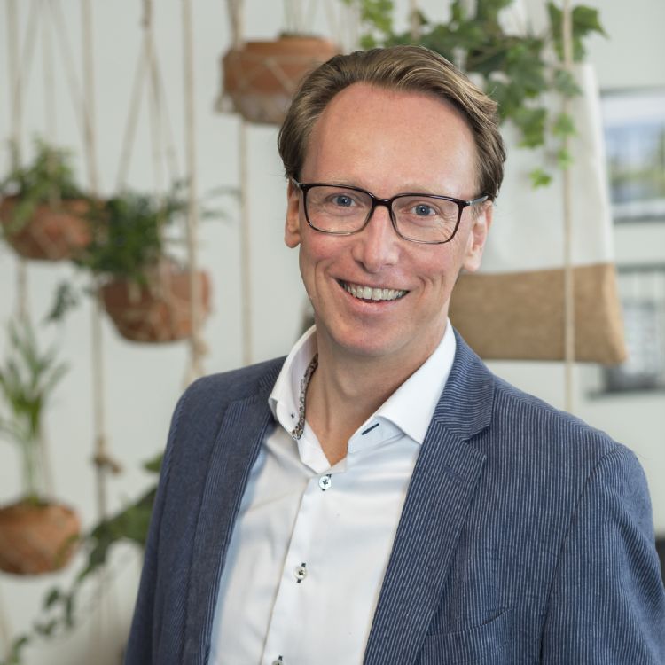 Lucas van ’t Hof Lucas van ’t Hof