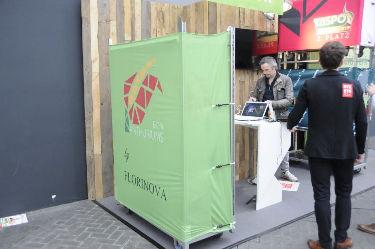 Huls rondom Deense kar Huls rondom Deense kar