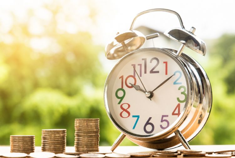 Het minimum uurloon gaat omhoog naar 11,75 euro. Afbeelding: Nattanan Kanchanaprat via Pixabay