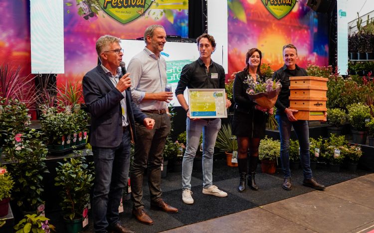 Uitreiking van de prijs tijdens GrootGroenPlus 2023. Foto: GrootGroenPlus