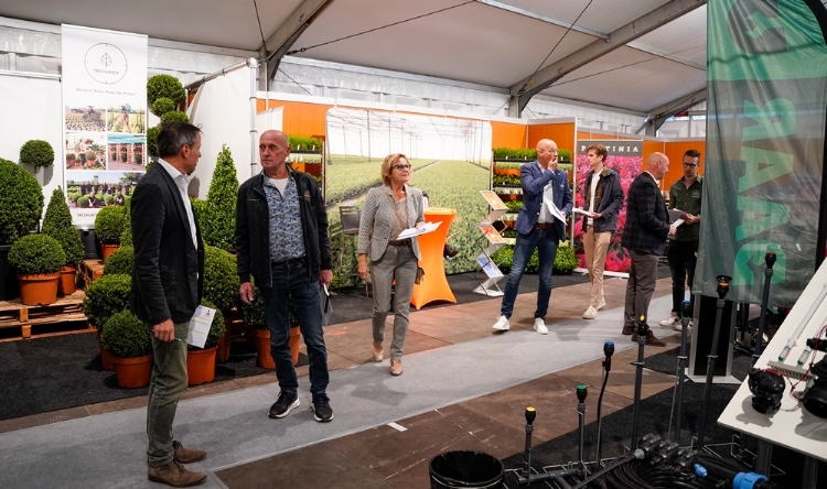 Keuring van de stands tijdens de editie 2023
