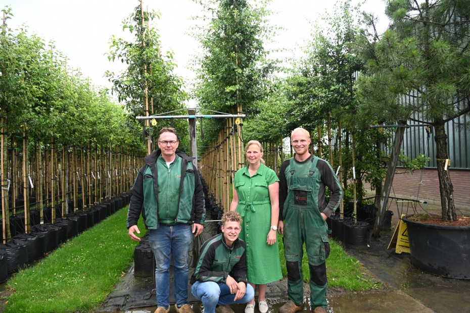Huib en Karin van IJmeren met zonen Gerard en Harm in 2026